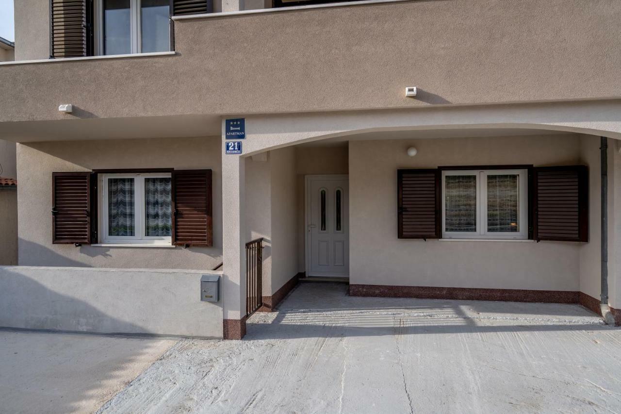 Apartment Matija Podstrana Exteriér fotografie